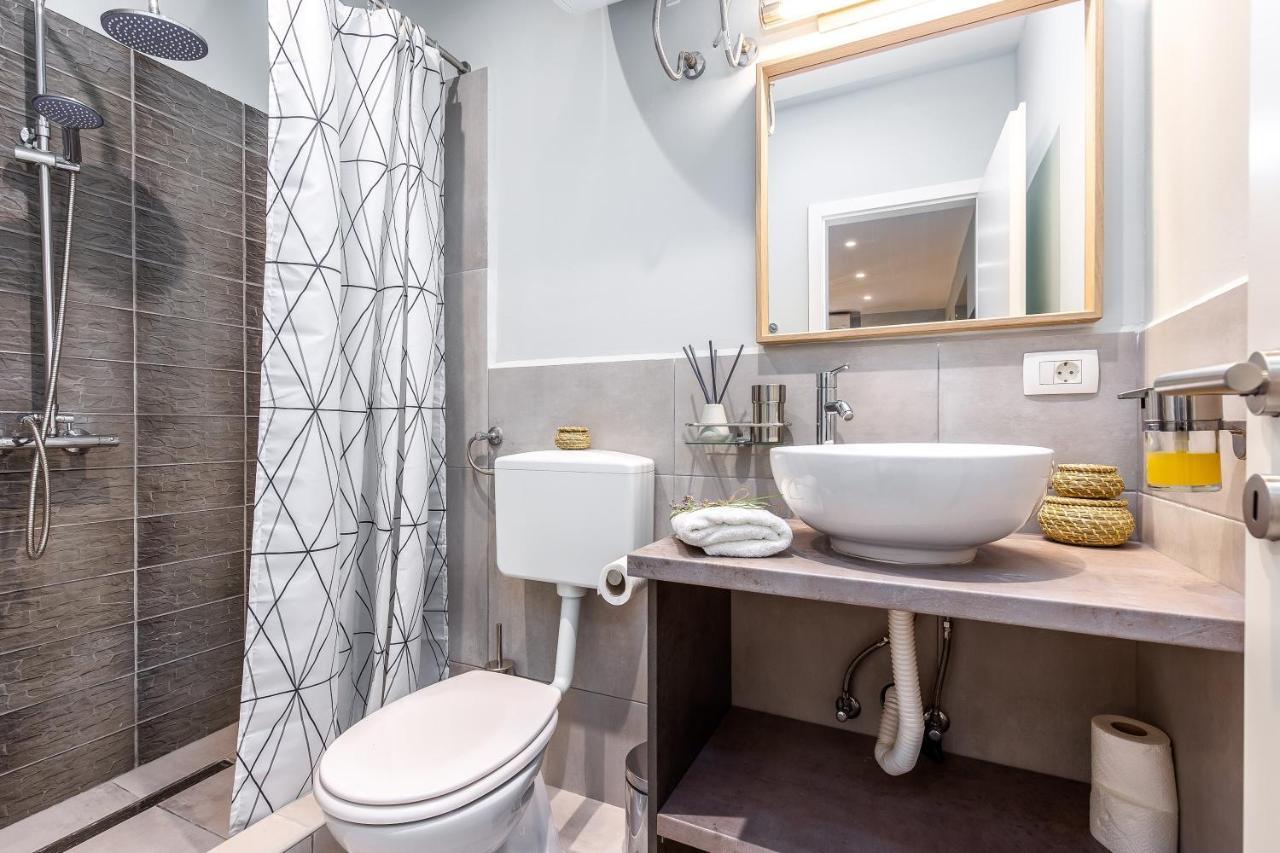 Adria Square Studios Рийека Екстериор снимка