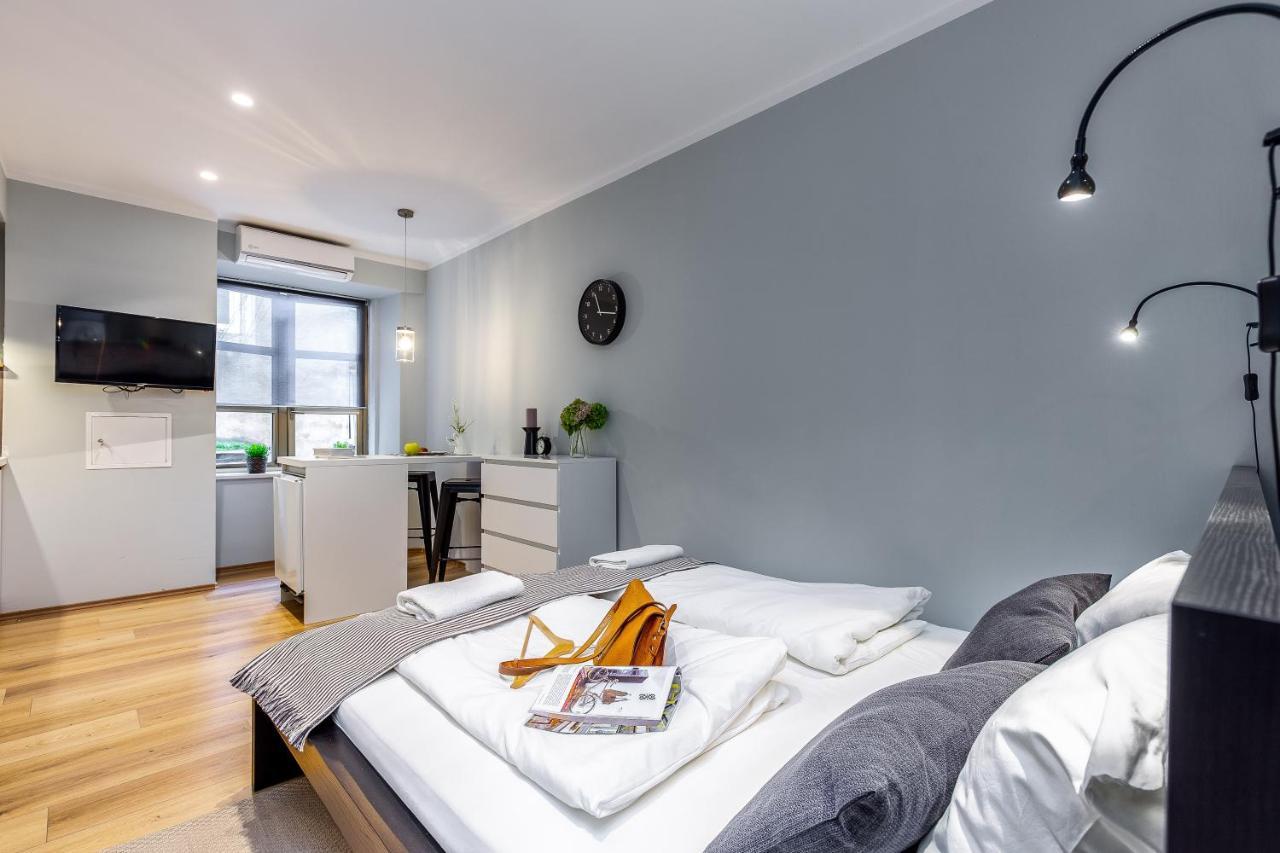 Adria Square Studios Рийека Екстериор снимка